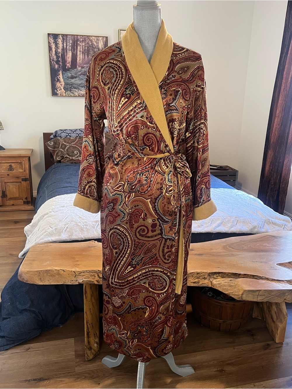 Vintage Victoria’s Secret Paisley Satin & Terry Robe Excellent Stored Condition